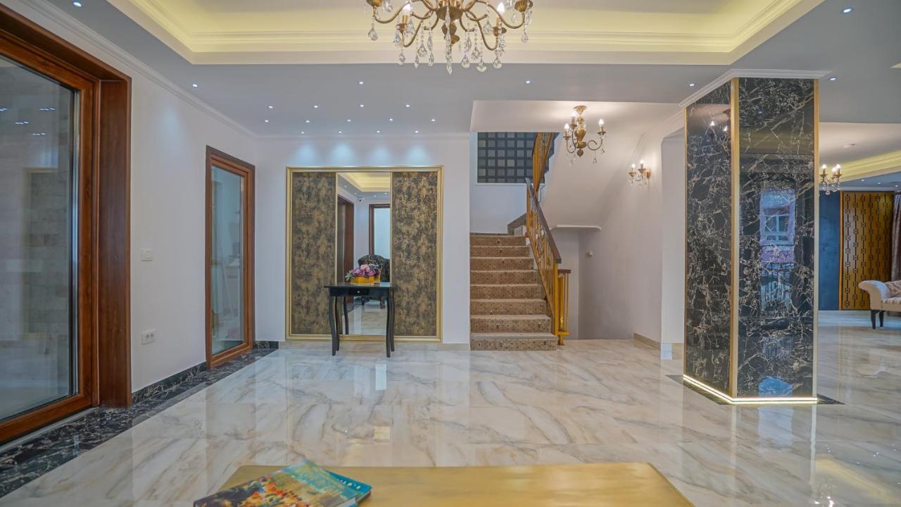 Monarch House Ξενοδοχείο Μπρασόβ Εξωτερικό φωτογραφία